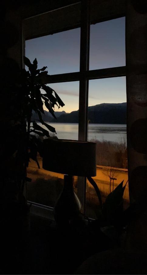 Lyngen, Mackay Appartment, Lyngen Lyngseidet Dış mekan fotoğraf